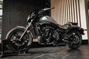 Kawasaki Vulcan S Cafe 2018 “chốt” giá 249 triệu tại Việt Nam